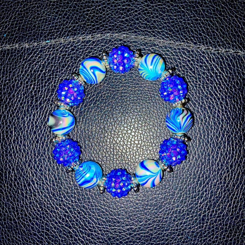 BLUE AND WHITE SPIKE BEADED BRACELET